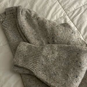 Faherty crewneck sweater, tweed.
